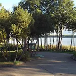 Mobile Im Mit Seezugang Feriehus